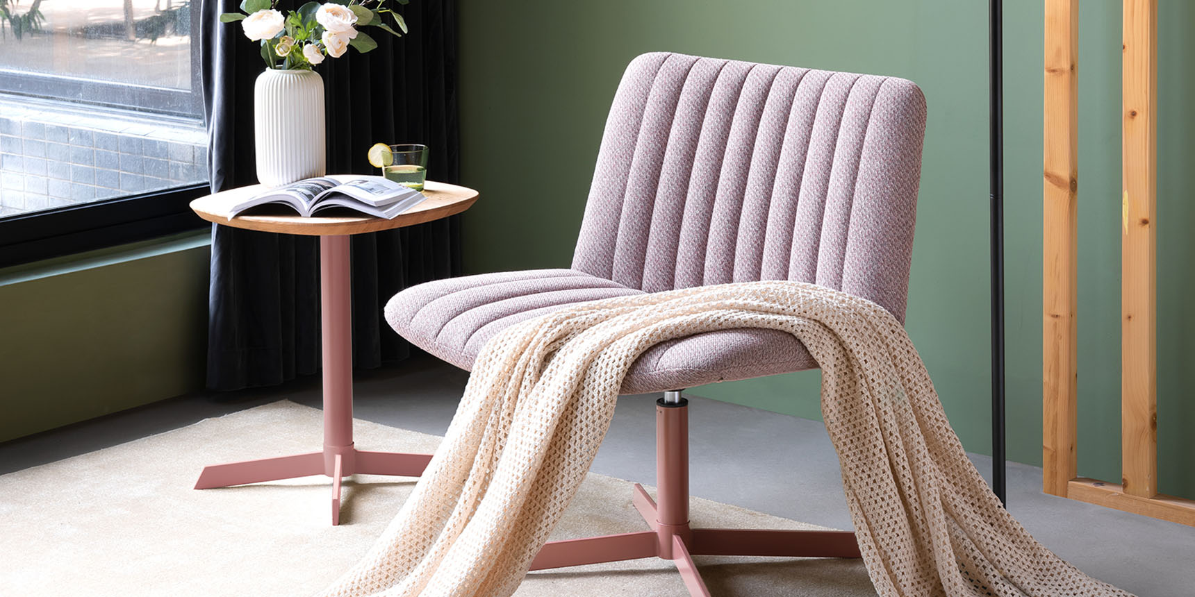 Lhasa Armlehnenstuhl