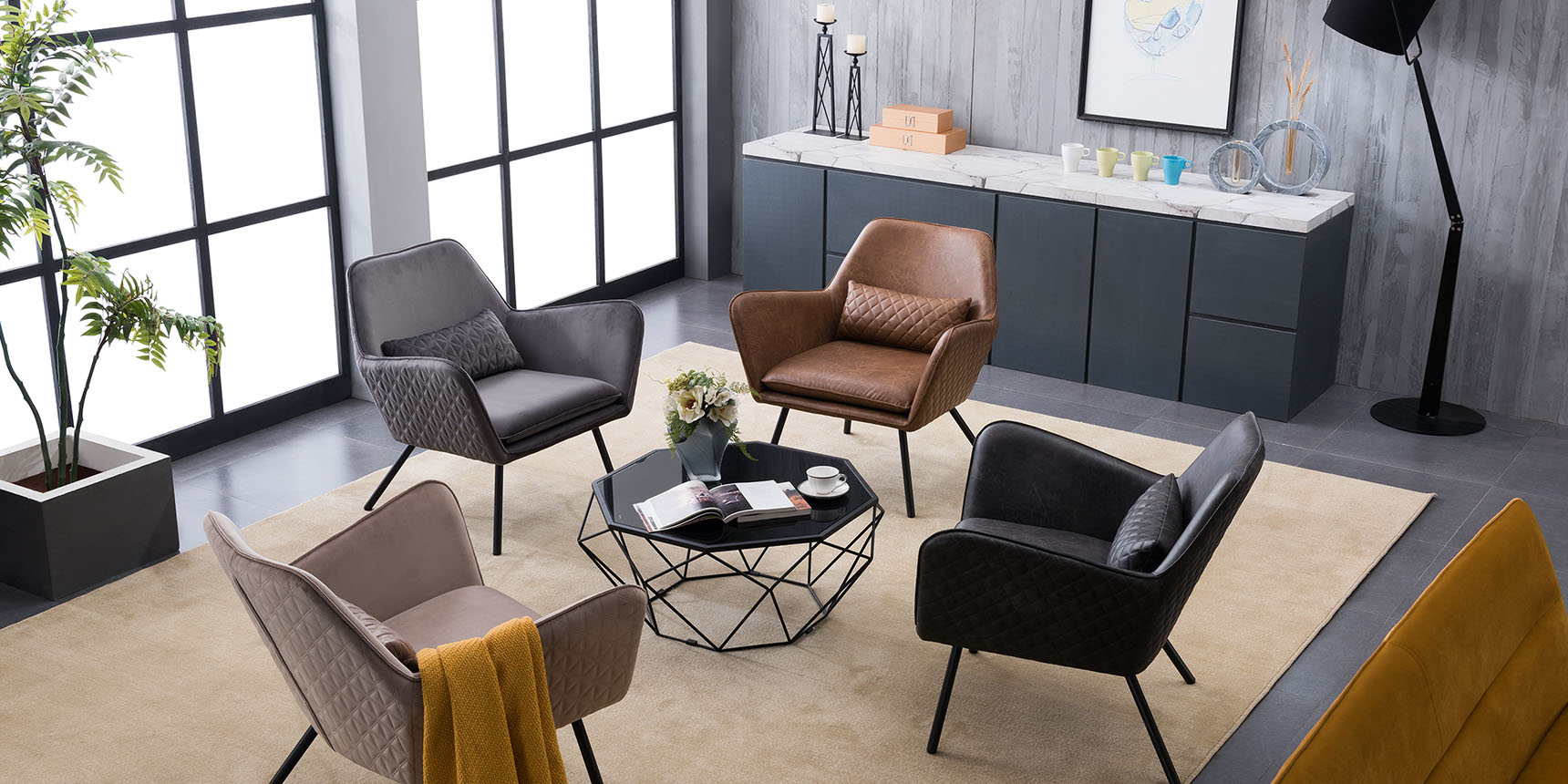 Lhasa Armlehnenstuhl